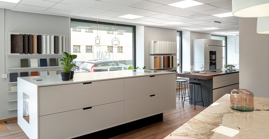 Esan Levykalusteen Helsinki Showroom Runeberginkadulla