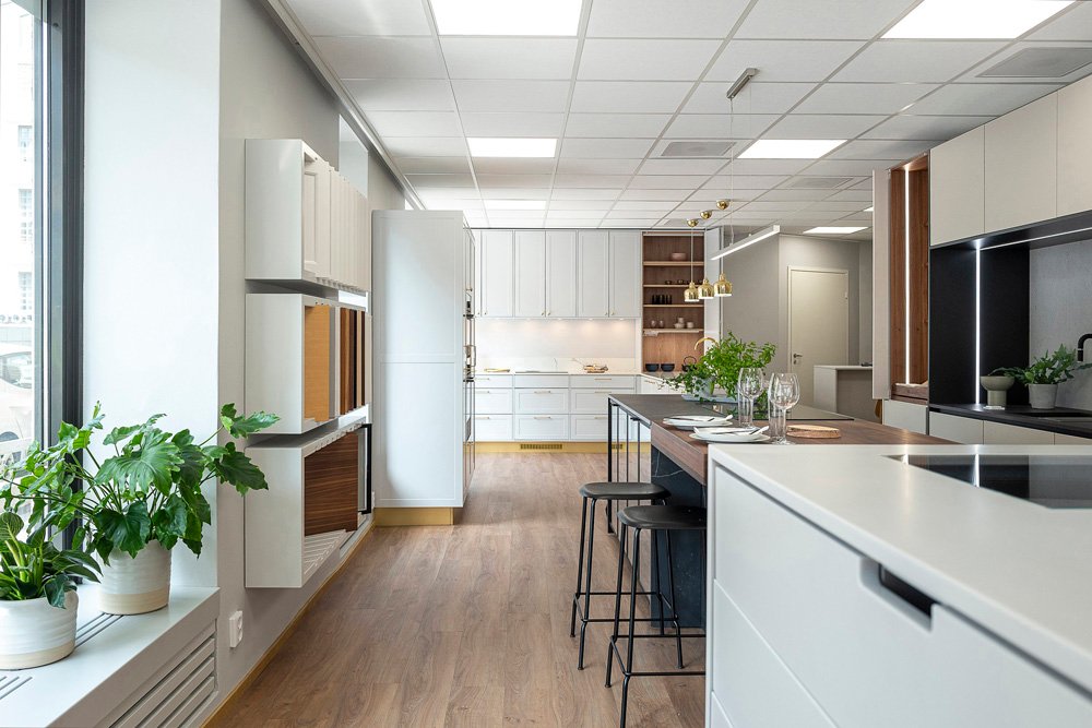 Esan Levykalusteen Helsingin showroom avattiin elokuussa Runeberginkadulle.